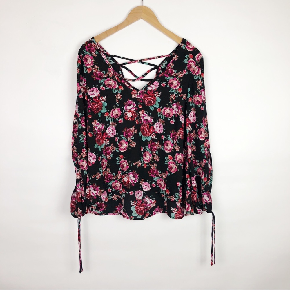 NWT Jack By BB Dakota Adorlee Top Floral Black - Picture 2 of 8